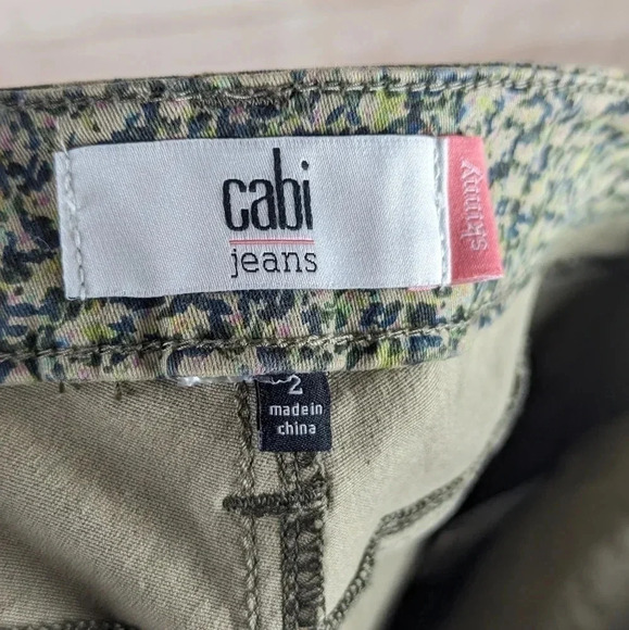 CAbi Women's Size 2 Ditsy Floral Skinny Jeans Green Stretchy Pants Style#5083 - Picture 5 of 11